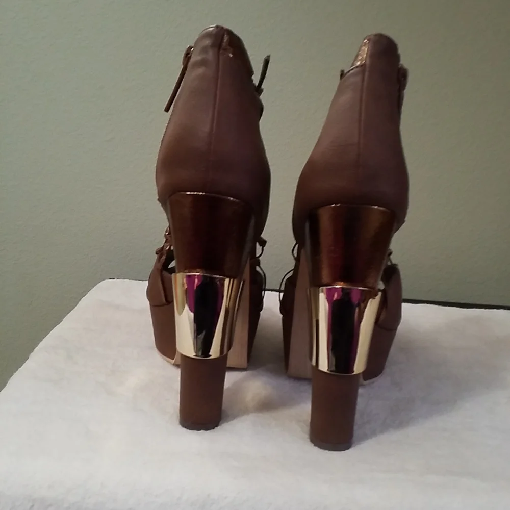 Michael Antonio heel strap